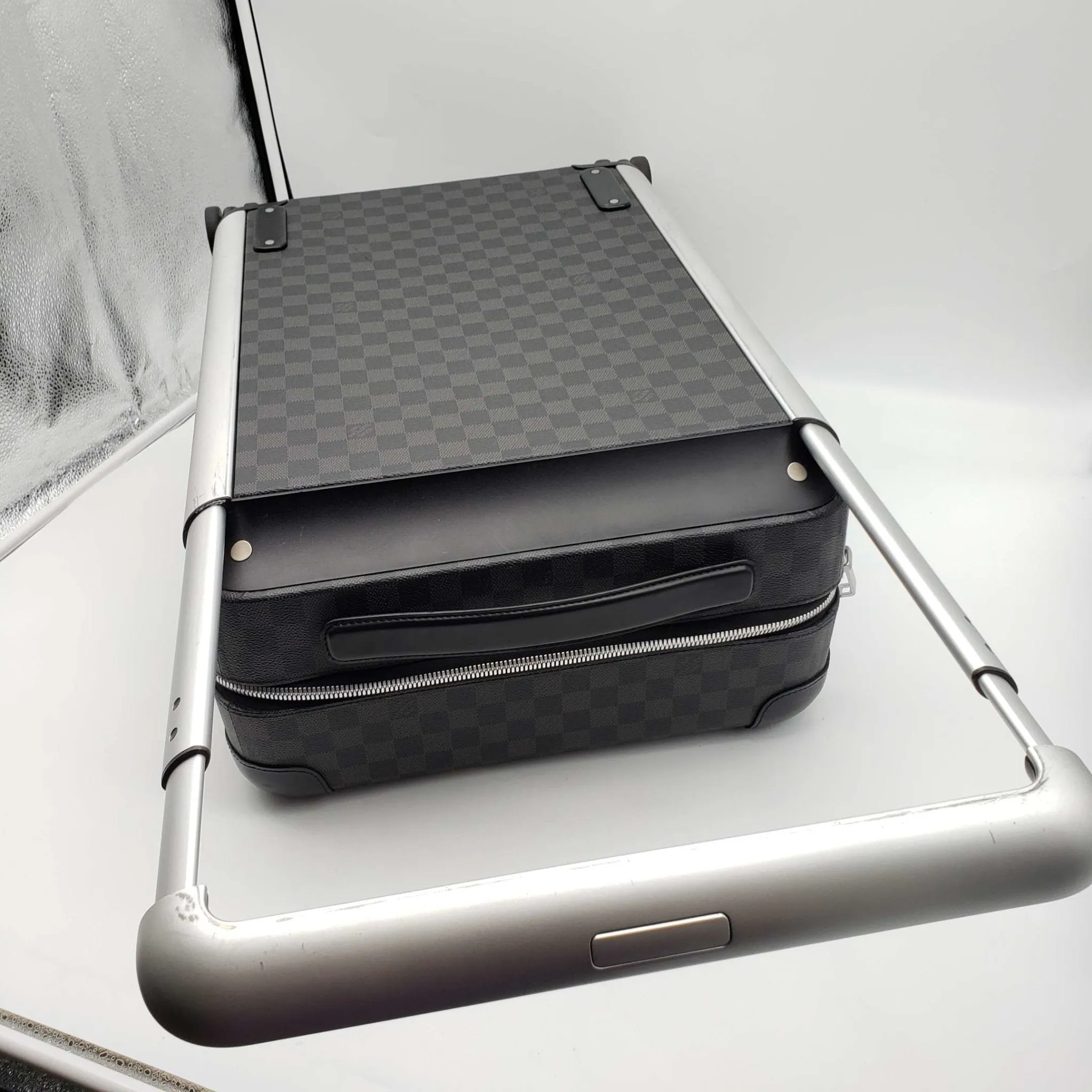 Louis Vuitton Horizon 55 Graphite Travel Luggage Bag
