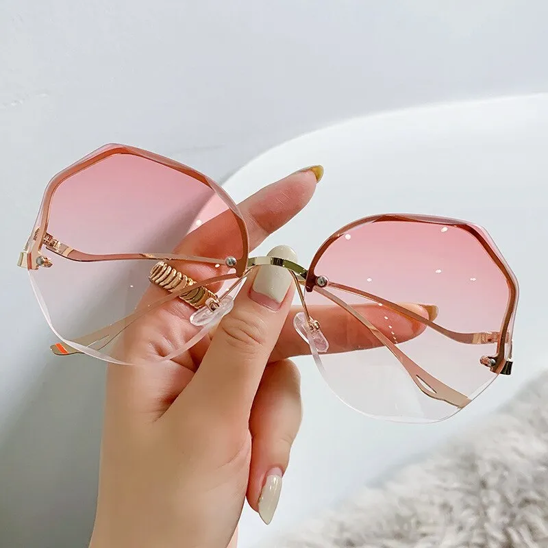 Women Gradient Ins Sunglasses Fashion Outdoor Female Glasses For Holiday Leisure Fashion Beach Style
